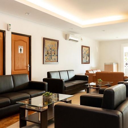 Reddoorz Plus Syariah Near Java Supermall Semarang 2 Buitenkant foto