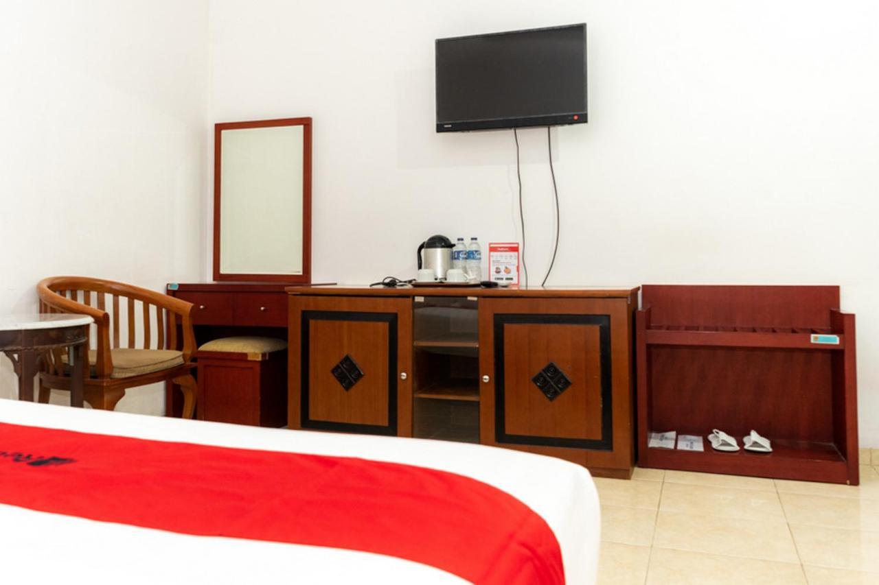 Reddoorz Plus Syariah Near Java Supermall Semarang 2 Buitenkant foto