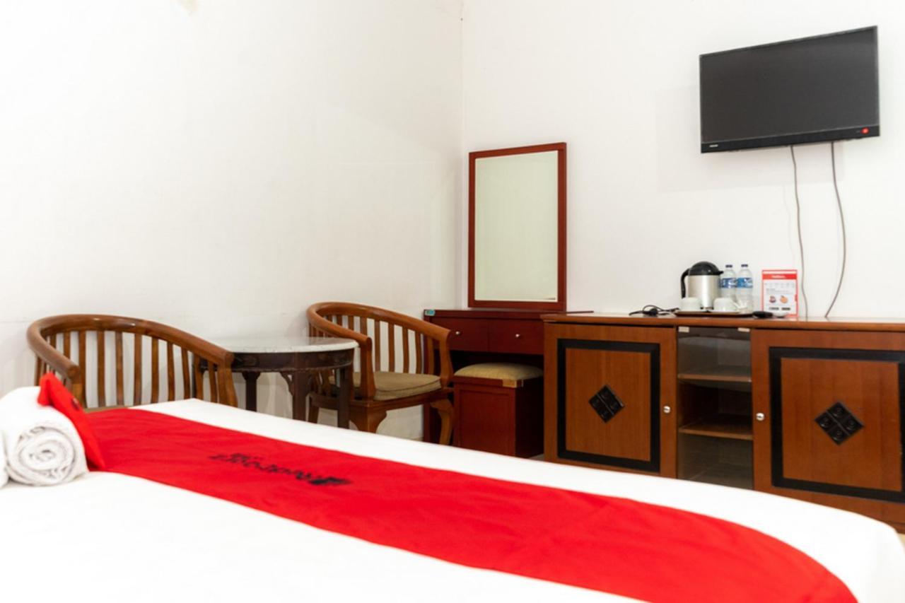 Reddoorz Plus Syariah Near Java Supermall Semarang 2 Buitenkant foto