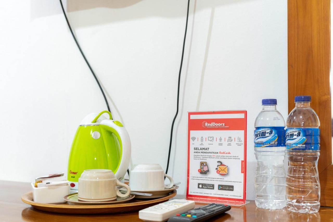 Reddoorz Plus Syariah Near Java Supermall Semarang 2 Buitenkant foto