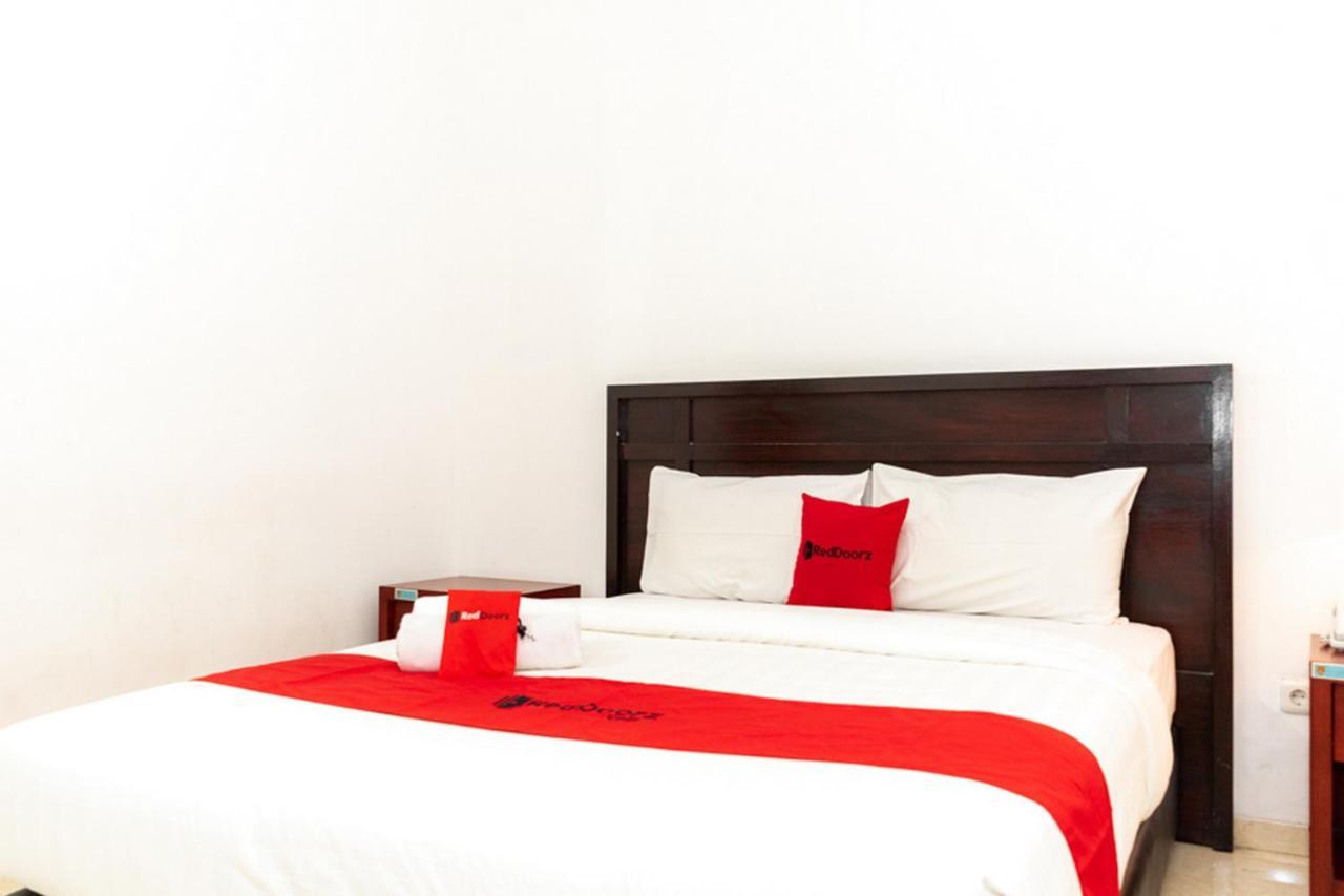 Reddoorz Plus Syariah Near Java Supermall Semarang 2 Buitenkant foto