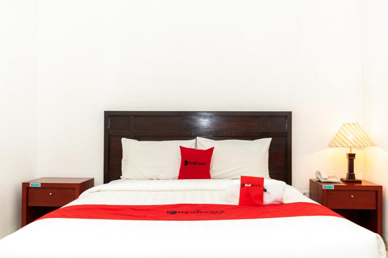 Reddoorz Plus Syariah Near Java Supermall Semarang 2 Buitenkant foto
