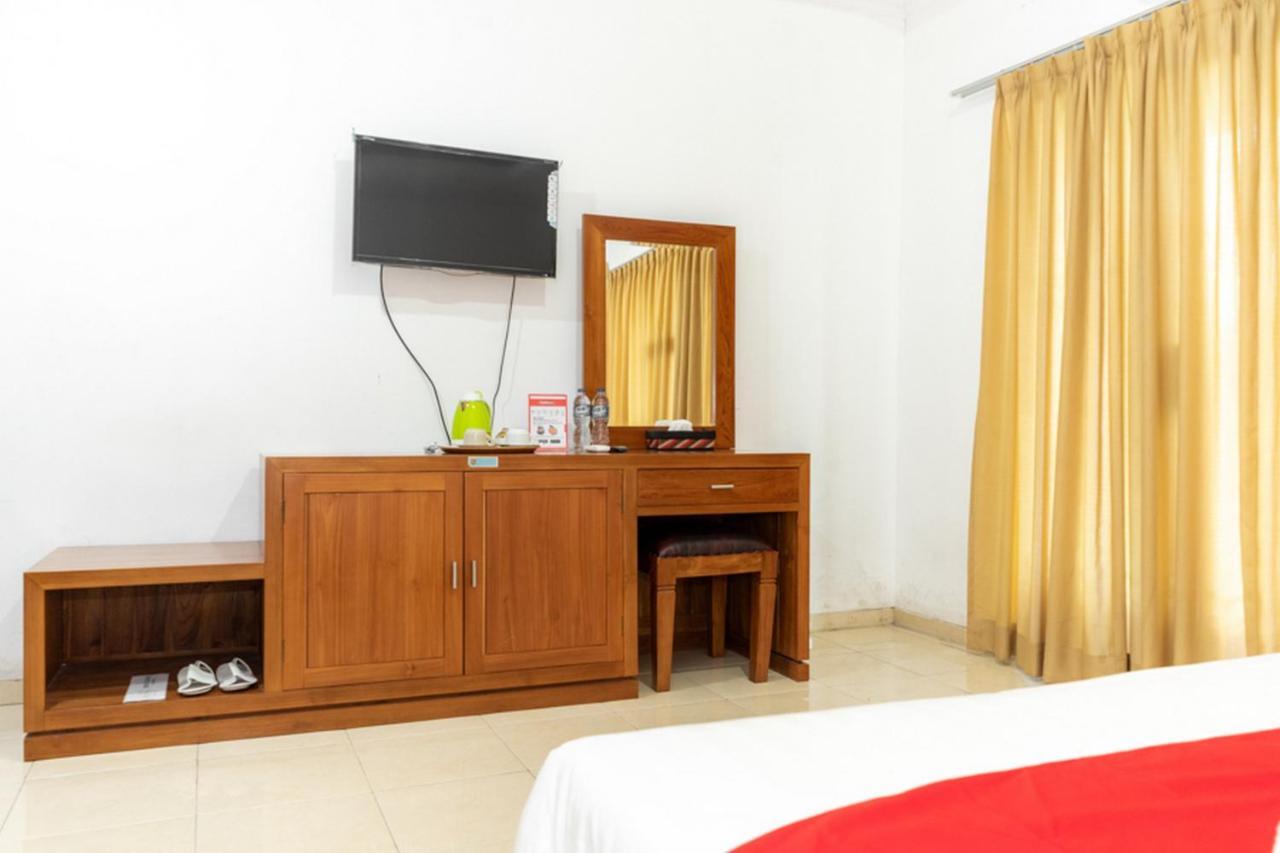 Reddoorz Plus Syariah Near Java Supermall Semarang 2 Buitenkant foto